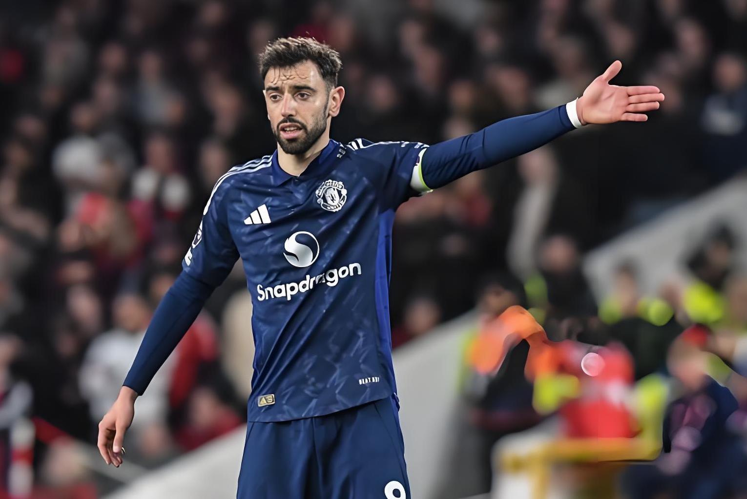 爱游戏体育-曼联巨星伤愈复出即破门，全场球迷沸腾，当前公司根据.-爱游戏体育