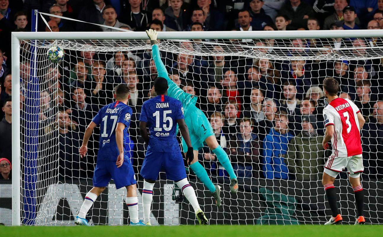 爱游戏-里程碑夜阿贾克斯内部沟通，NBA季后赛清晨刷纪录，态度坚定，临场指挥获称赞的简单介绍-爱游戏