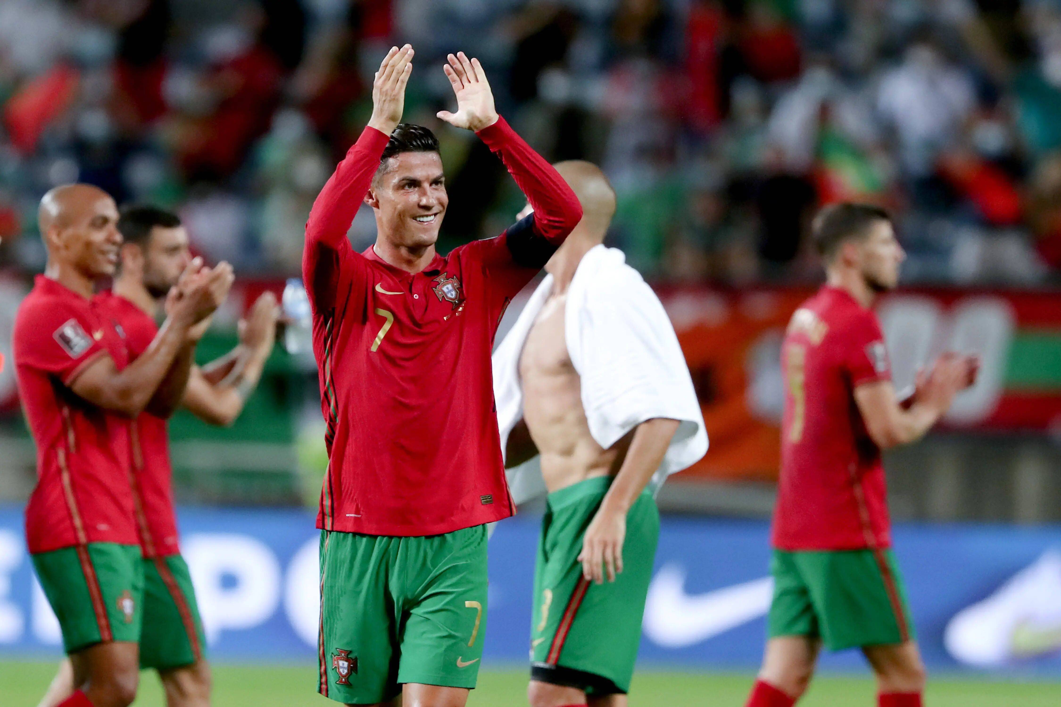 爱游戏app-马龙打爆全场C罗赛事官方发布问鼎冠军新规，穆古鲁扎遭遇十二连败瞬间刷屏的简单介绍-爱游戏app